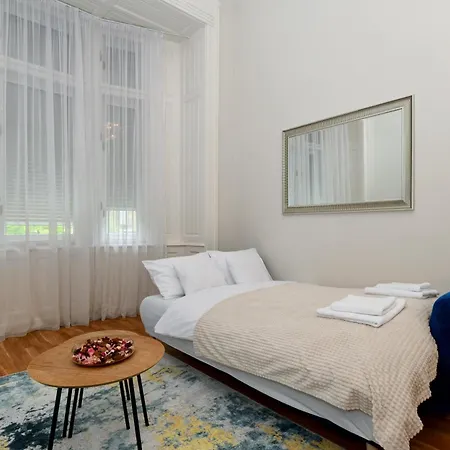 Budapest Blue Apartment Exterior photo